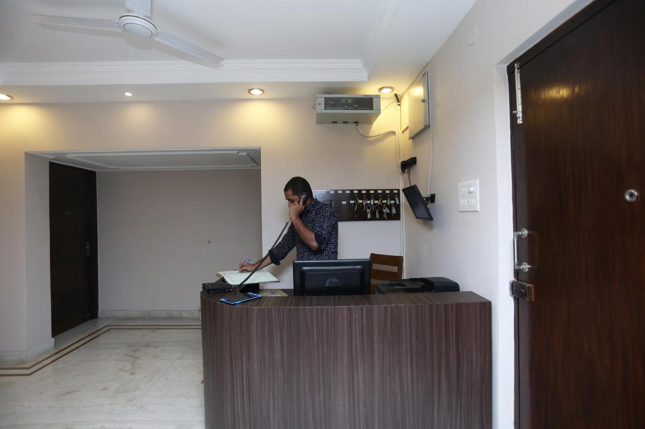 Oyo 19855 B S Guest House Jādabpur Eksteriør bilde